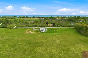 14141 N Lake Shore Dr, Mequon, WI 53097 - Photo 51