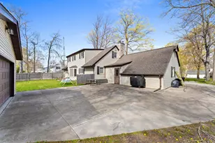 1140 Tanglewood Rd, Manitowoc, WI 54220 - Photo 41
