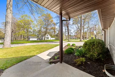1140  Tanglewood Rd, Manitowoc, WI 54220 - Photo 45