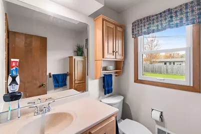 1334  Irving Cir, Manitowoc, WI 54220 - Photo 23