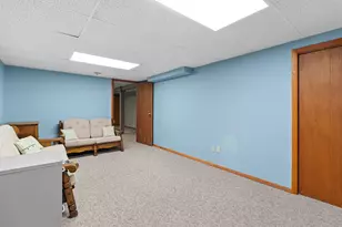 1334 Irving Cir, Manitowoc, WI 54220 - Photo 39