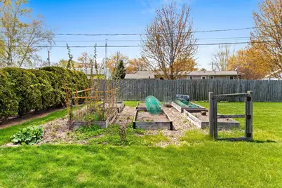 1334  Irving Cir, Manitowoc, WI 54220 - Photo 43