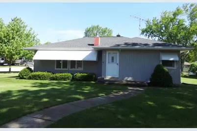 616  Rohda Dr, Racine, WI 53185 - Photo 3