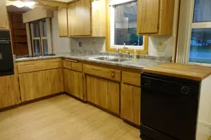 616 Rohda Dr, Racine, WI 53185 - Photo 5