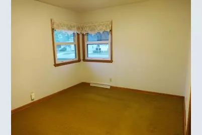 616  Rohda Dr, Racine, WI 53185 - Photo 11