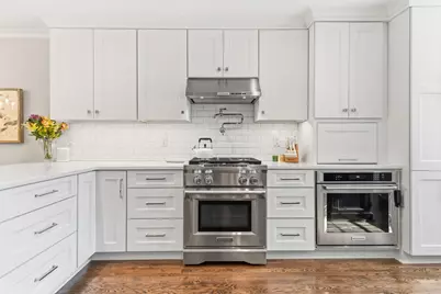 4635 N Wildwood Ave, Whitefish Bay, WI 53211 - Photo 11