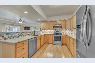 1718  Mallard Ave #1, Sheboygan, WI 53085 - Photo 3