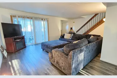 6987 W Glenbrook Rd, Milwaukee, WI 53223 - Photo 3