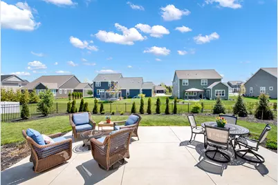 184  Winterberry Ln, Grafton, WI 53024 - Photo 39