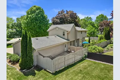 N93W6240  Arbor Dr, Cedarburg, WI 53012 - Photo 39
