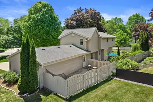 N93W6240 Arbor Dr, Cedarburg, WI 53012 - Photo 39
