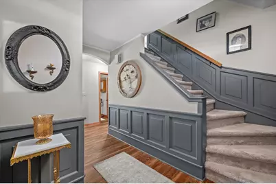 N93W6240  Arbor Dr, Cedarburg, WI 53012 - Photo 5