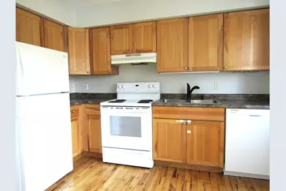 1429  Oakes Rd #12, Racine, WI 53406 - Photo 7