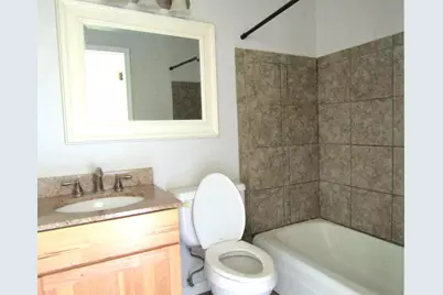 1429  Oakes Rd #12, Racine, WI 53406 - Photo 11