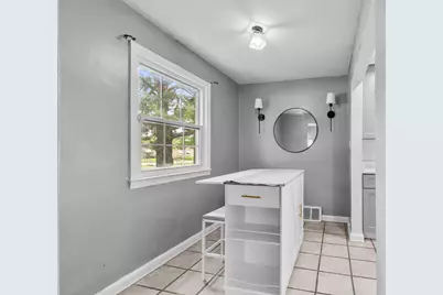 4571 S Howell Ave, Milwaukee, WI 53207 - Photo 9