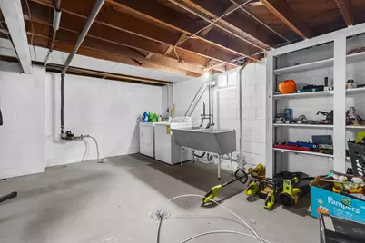 4571 S Howell Ave, Milwaukee, WI 53207 - Photo 15