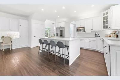 824 E Glen Ave, Whitefish Bay, WI 53217 - Photo 13