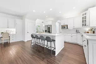824 E Glen Ave, Whitefish Bay, WI 53217 - Photo 13