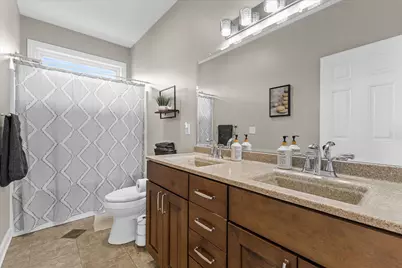 8225  Virginia Cir, Racine, WI 53185 - Photo 27
