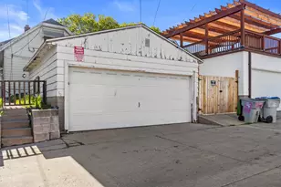 2964 S 11th St, Milwaukee, WI 53215 - Photo 31