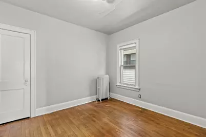 2964 S 11th St, Milwaukee, WI 53215 - Photo 17