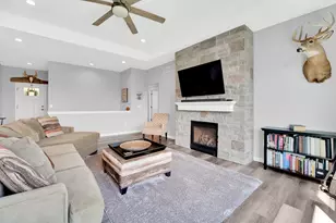 717 Drumlin Cv, Kewaskum, WI 53040 - Photo 3