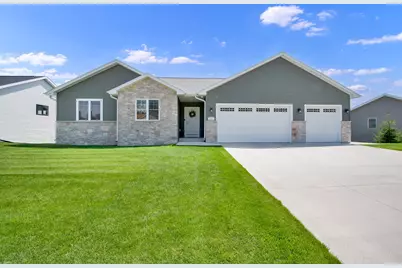 717  Drumlin Cv, Kewaskum, WI 53040 - Photo 1