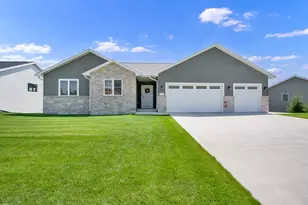 717 Drumlin Cv, Kewaskum, WI 53040 - Photo 1
