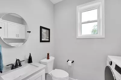 717  Drumlin Cv, Kewaskum, WI 53040 - Photo 11