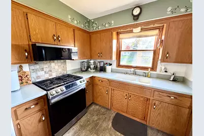 N96W19827  County Line Rd, Menomonee Falls, WI 53051 - Photo 7