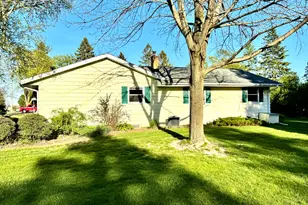 N96W19827 County Line Rd, Menomonee Falls, WI 53051 - Photo 23