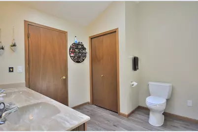 N97W16844  Chippewa Dr, Germantown, WI 53022 - Photo 19