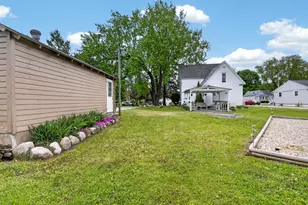 224 Howard St, Walworth, WI 53184 - Photo 7