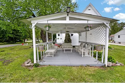 224  Howard St, Walworth, WI 53184 - Photo 5