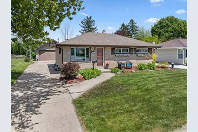 N89W15140  Jefferson Ave, Menomonee Falls, WI 53051 - Photo 21