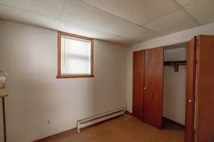 1016 E Land Pl, Milwaukee, WI 53202 - Photo 13