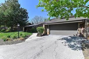 345 N Elm Grove Rd, Brookfield, WI 53005 - Photo 39
