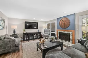 345 N Elm Grove Rd, Brookfield, WI 53005 - Photo 5
