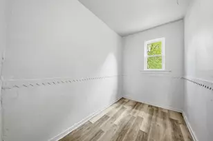 2911 N 6th St, Milwaukee, WI 53212 - Photo 11