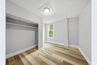 2911 N 6th St, Milwaukee, WI 53212 - Photo 9
