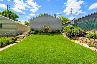 3671 E Whittaker Ave, Cudahy, WI 53110 - Photo 17