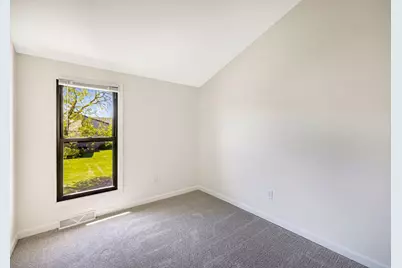 1531 W Edgerton Ave #T, Milwaukee, WI 53221 - Photo 11