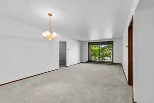 3838 N Oakland Ave, Shorewood, WI 53211 - Photo 9