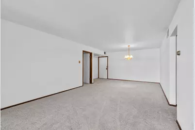 3838 N Oakland Ave #275, Shorewood, WI 53211 - Photo 13