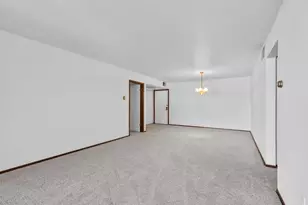 3838 N Oakland Ave, Shorewood, WI 53211 - Photo 13