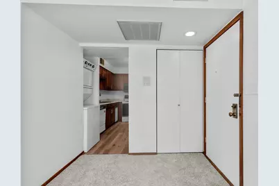 3838 N Oakland Ave #275, Shorewood, WI 53211 - Photo 5