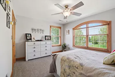 N57W34997  Pondview Ln, Oconomowoc, WI 53066 - Photo 35