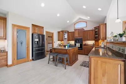 N57W34997  Pondview Ln, Oconomowoc, WI 53066 - Photo 15