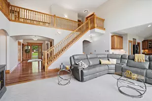 N57W34997 Pondview Ln, Oconomowoc, WI 53066 - Photo 11