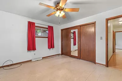 227 S Hine Ave, Waukesha, WI 53188 - Photo 23